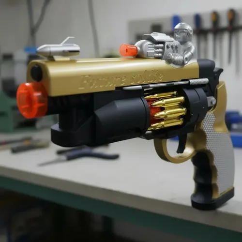 Brinquedo Arma Futurística Pistola Com Laser Luz E Som Dourado E Preto, foto 4 de 5