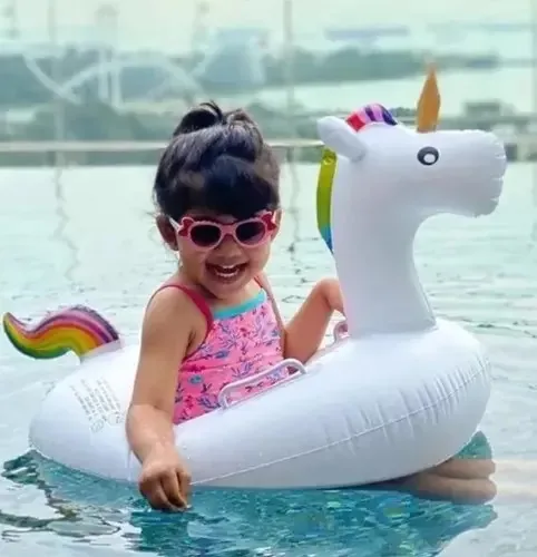 Boia Infantil Unicórnio Lindo Piscinas Verão Praia Brinquedo, foto 4 de 4